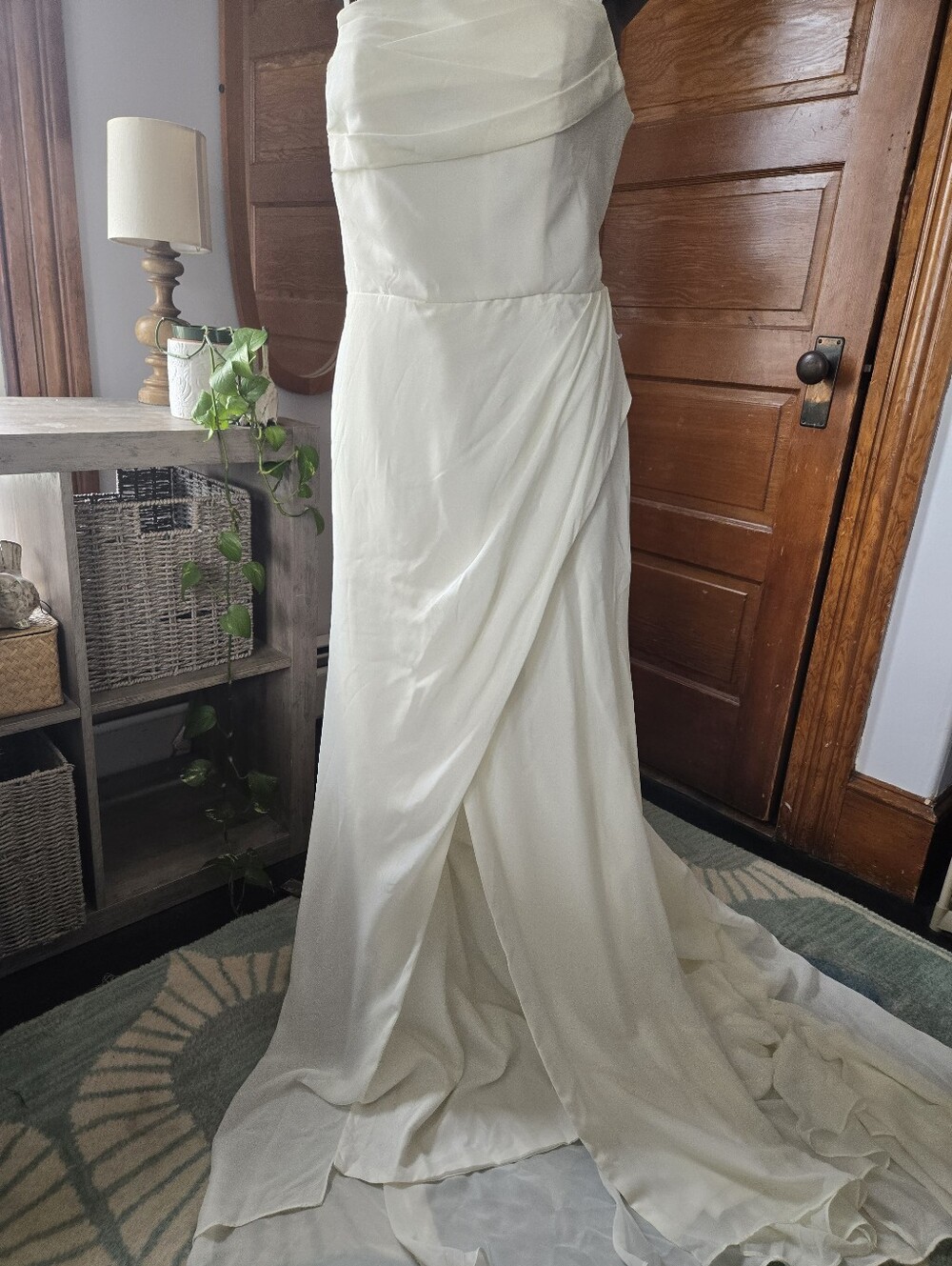 NQT Wear Your Love Simple Spaghetti Strap Ivory Cream Wedding Gown W/Train US 6